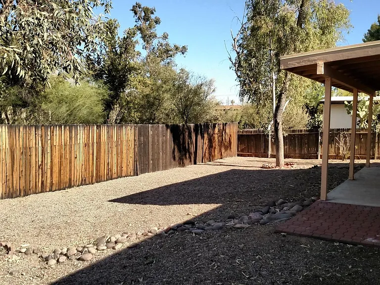 1818 N Santa Rita Ave — Photo 15