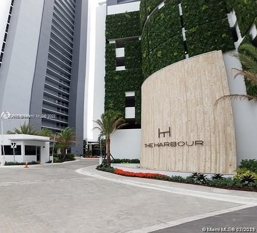 1st image of 16385 Biscayne Blvd Penthouse 6
