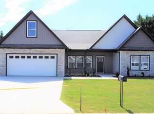 708 Barkwood Ct, Boiling Springs, SC 29316