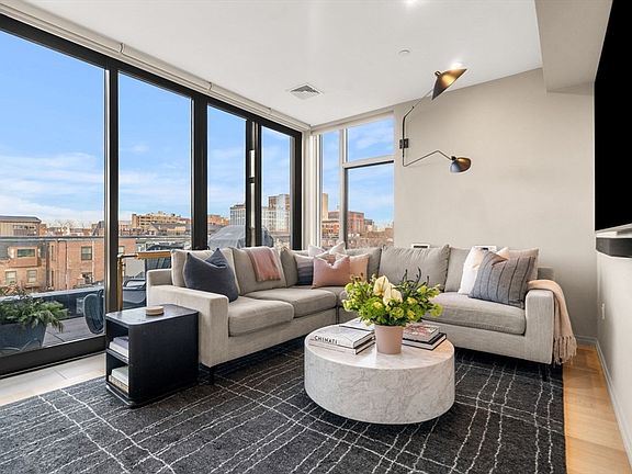 5th image of 7 E Springfield St #Penthouse 6