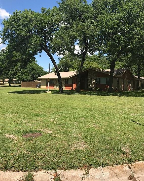 1st image of 6409 Banbury Dr
