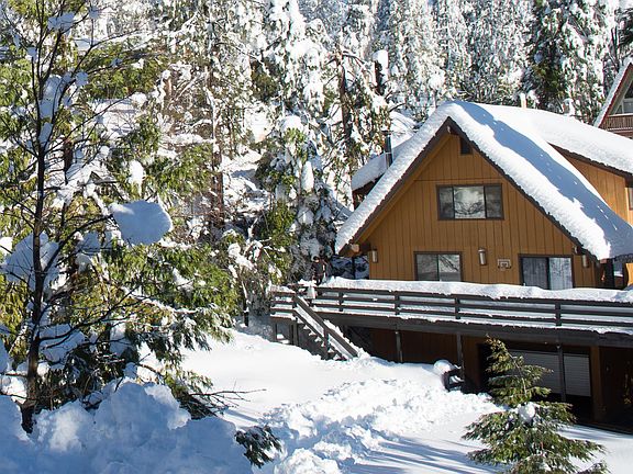 Photo before new paint.