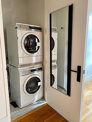 4th image of 103 N 10th St APT 4G