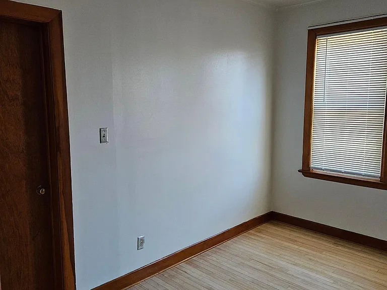 19 York St #19 — Photo 8