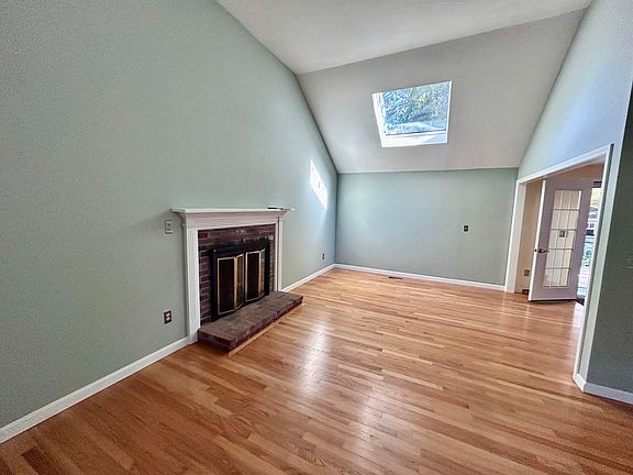 5th image of 17 Worcester Lane