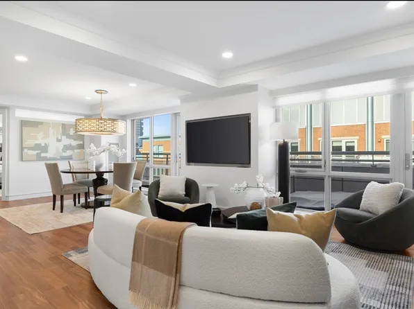 4 Battery Wharf #Penthouse 4-6, Boston, MA 02109