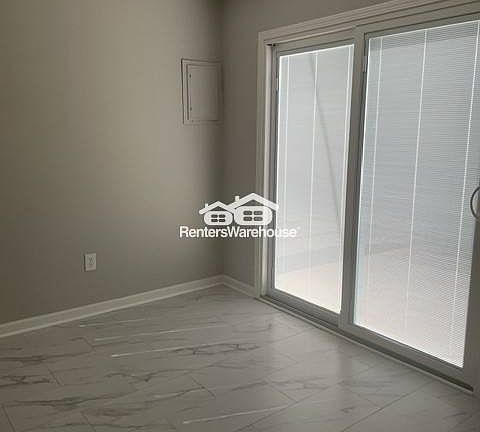 5th image of 6909 Floyd St