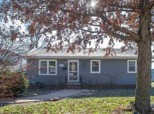 806 SW 4th St, Aledo, IL 61231