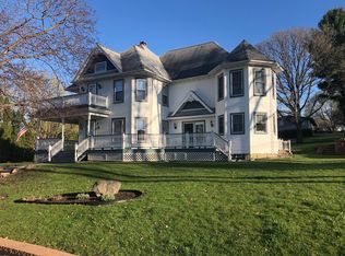 401 Chestnut St, Lodi, WI 53555