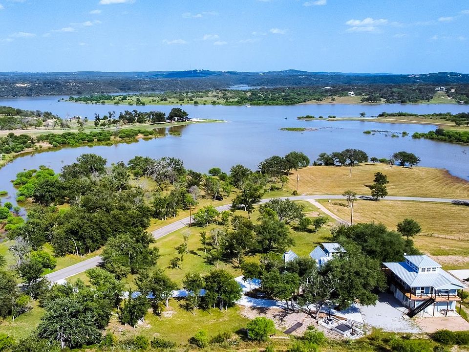 1st image of 348 Chimney Cove Drive