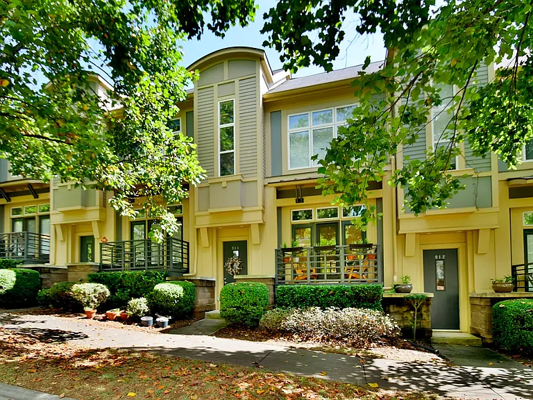 914 Garden District Dr — Photo 22