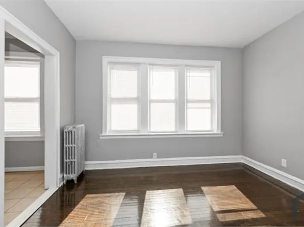 535 E 102nd St, Chicago, IL