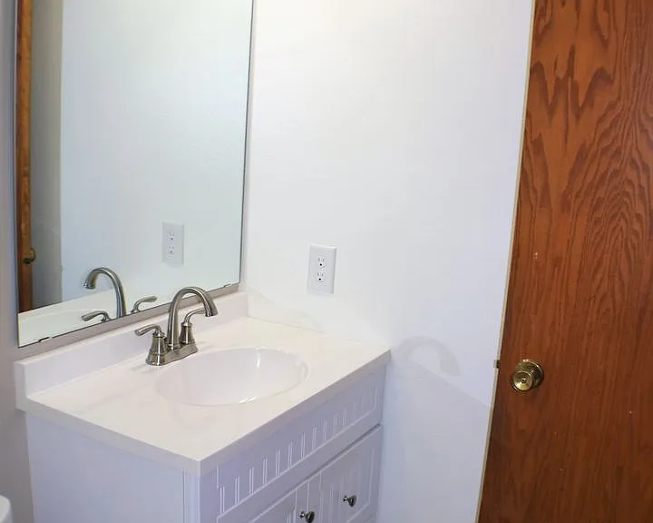2050 Holiday Rd #B2 — Photo 18