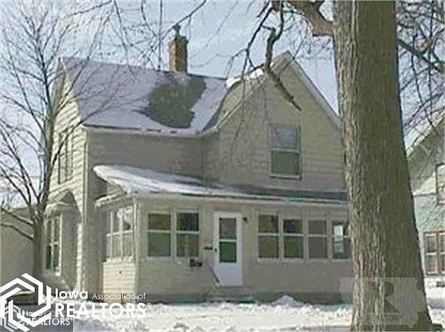 1st image of 905 N C St