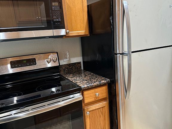 2nd image of 29009 Dixon St APT 15