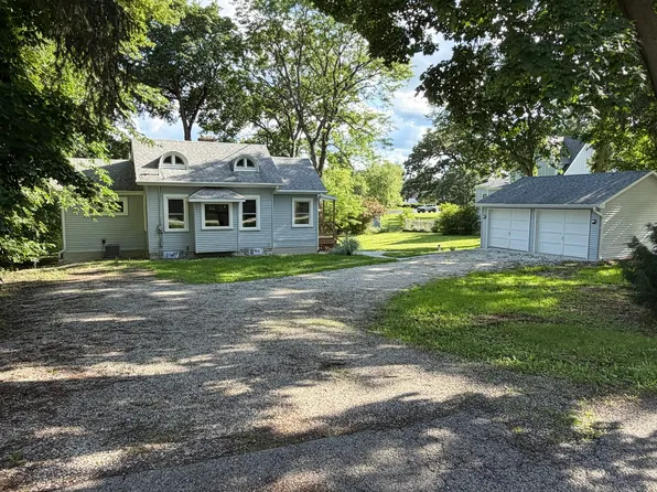 25173 W Buena Ave, Lake Villa, IL 60046