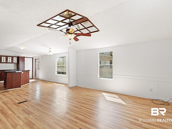 3rd image of 25317 Pompano Dr