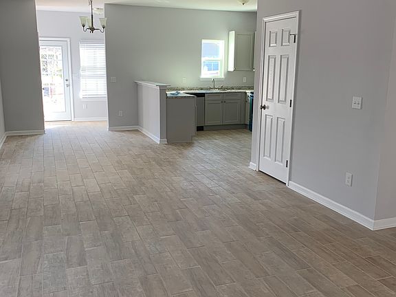 3rd image of 220 Wrightsburg Way #44