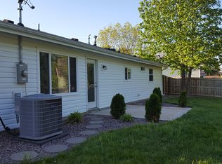 209 Merriweather Ln, Fairview Heights, IL 62208