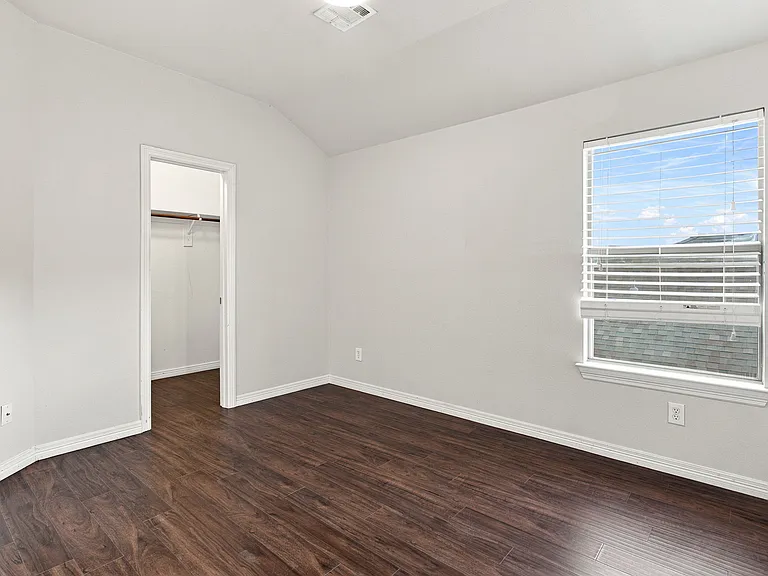 4608 Brighton Dr — Photo 7