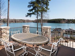564 Sunset Point Dr, West Union, SC 29696