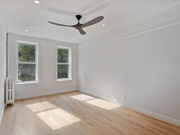 5th image of 624 W 207th St APT 3