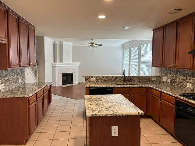 2420 Cimmaron Dr — Photo 11