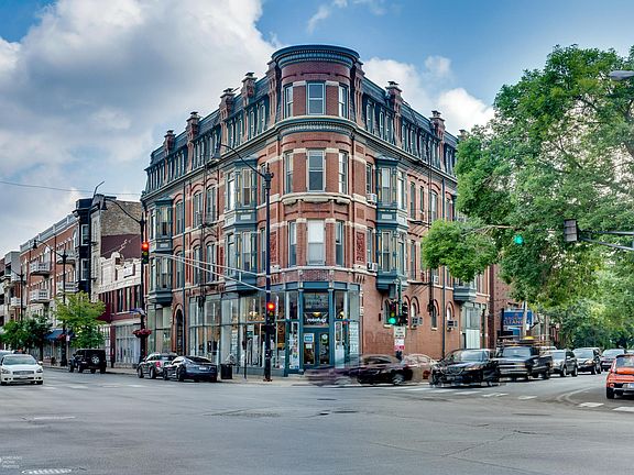 2nd image of 2772 N Lincoln Ave APT 305