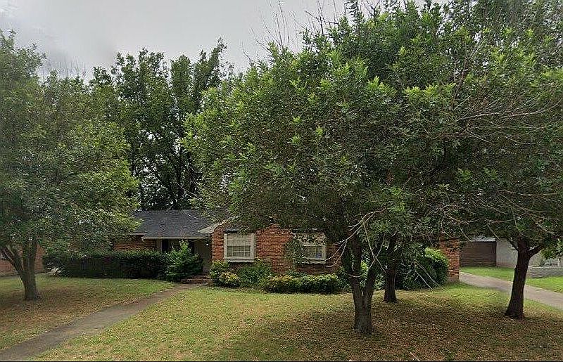 1st image of 10307 Cromwell Dr