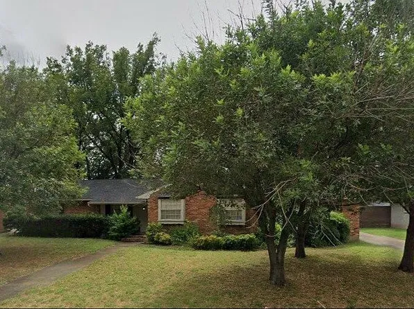 10307 Cromwell Dr, Dallas, TX 75229