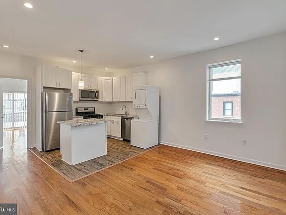 4th image of 1128 S 19th St APT C