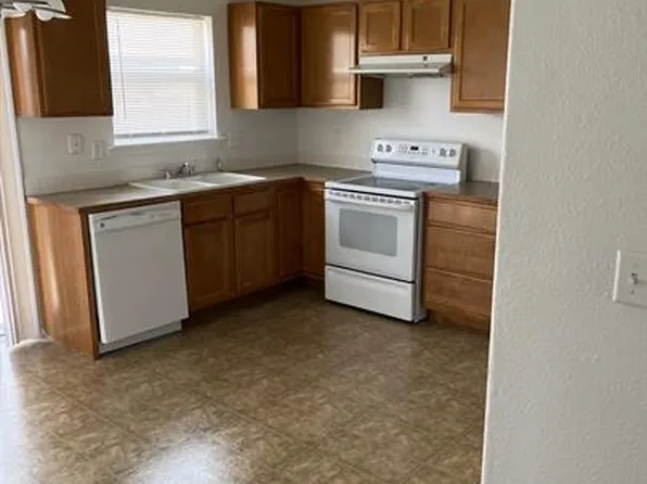 1196 SE Freedom Cir #1198, Mountain Home, ID 83647