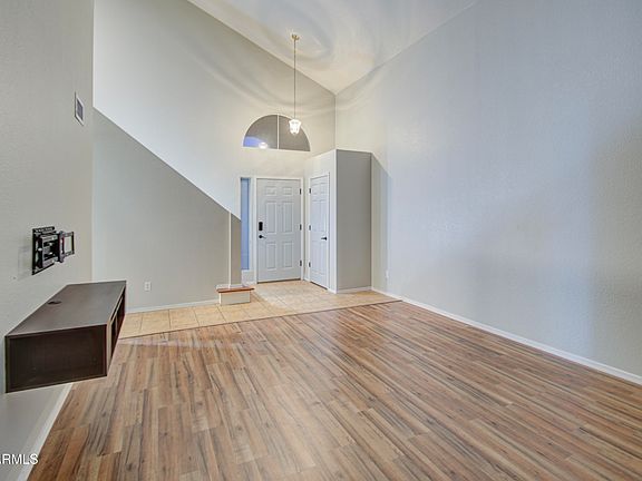 3rd image of 4944 W ORAIBI Drive