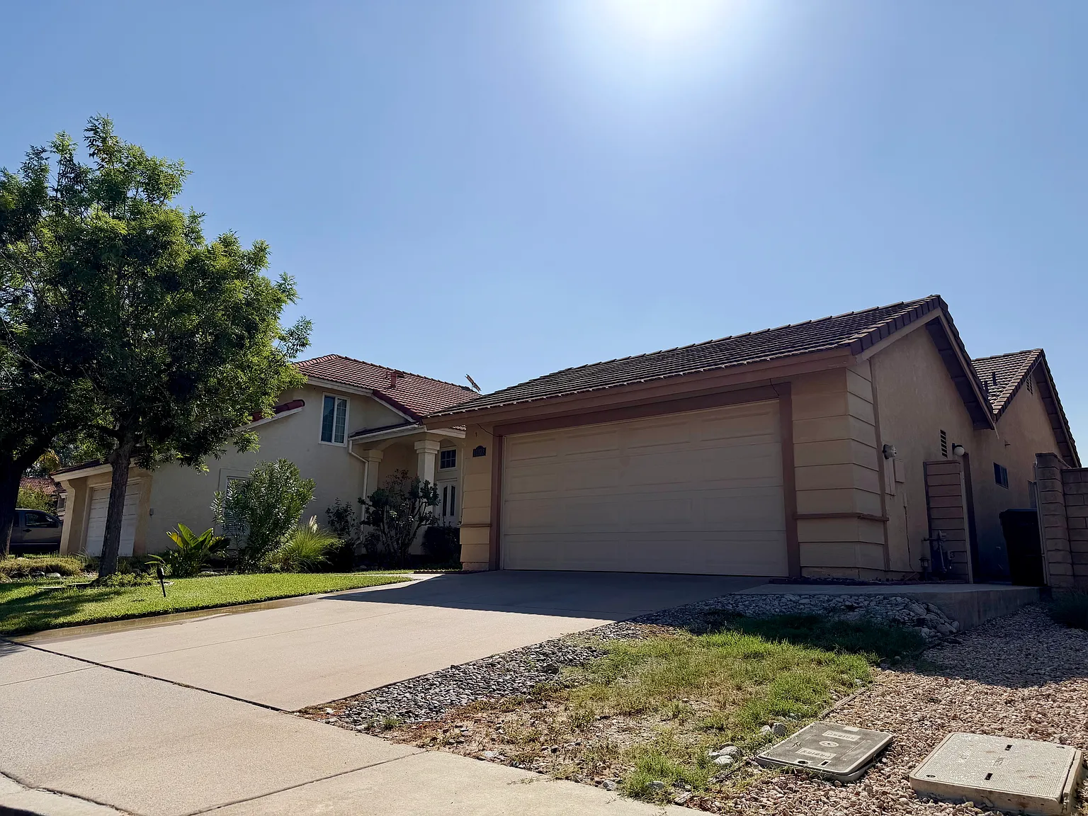 3 bed, 1100 sqft, $2,999 — Photo 2