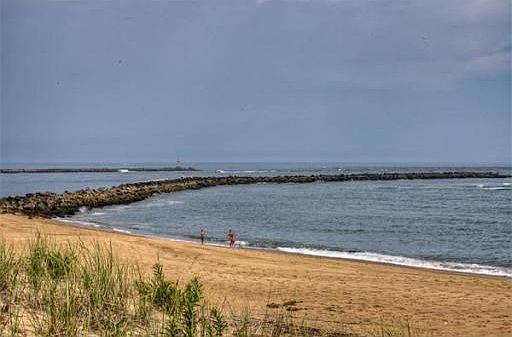 2nd image of 16 69th St
