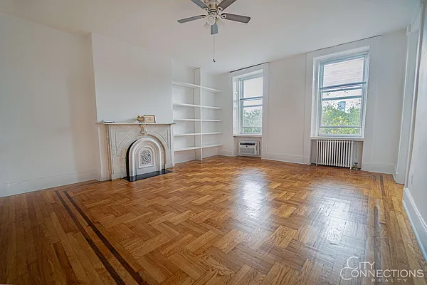Rented by City Connections Realty | media 16
