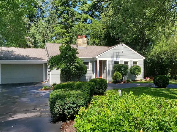 2374 Rutherford Rd, Bloomfield Hills, MI 48302