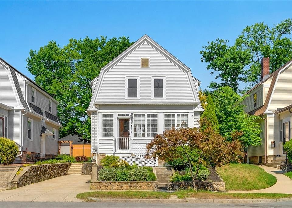 1st image of 1058 Narragansett Blvd