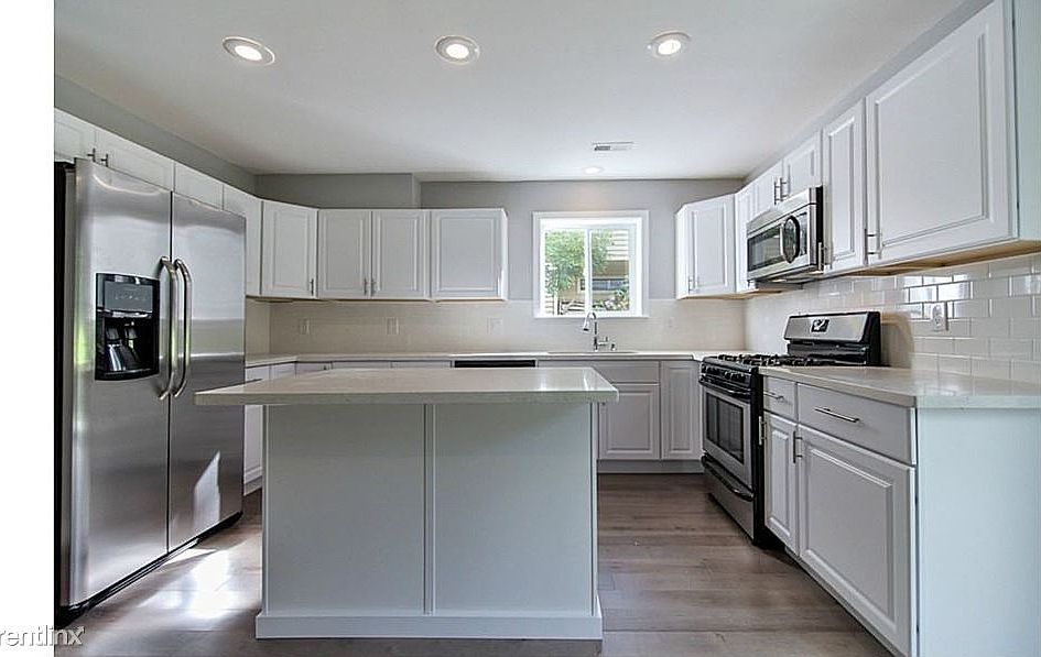 unit B Kitchen