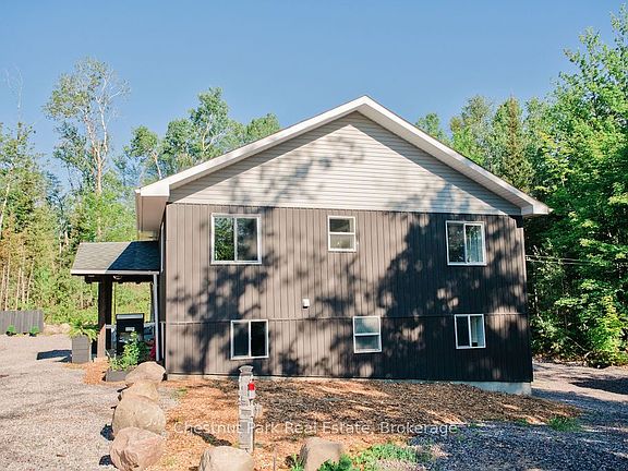 5th image of 1170 Alderdale Rd