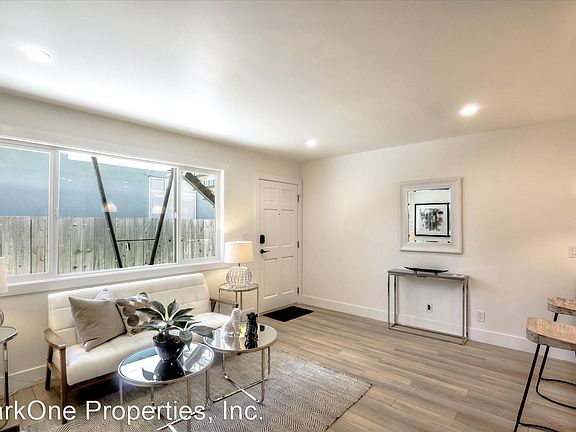 4th image of 835 Cornell Ave APT A