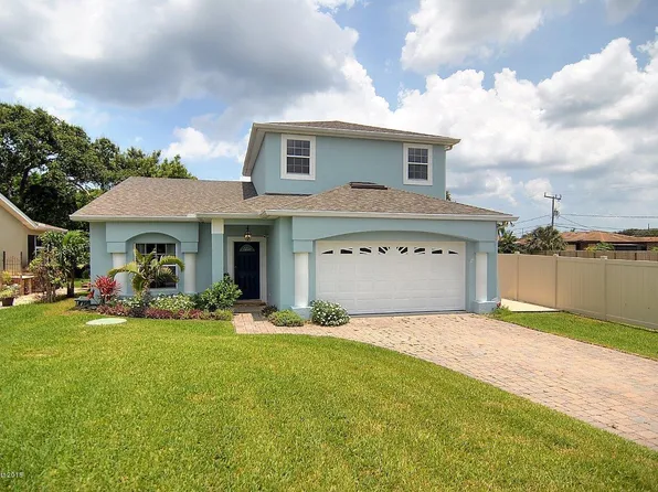 195 River Dr, Melbourne Beach, FL 32951