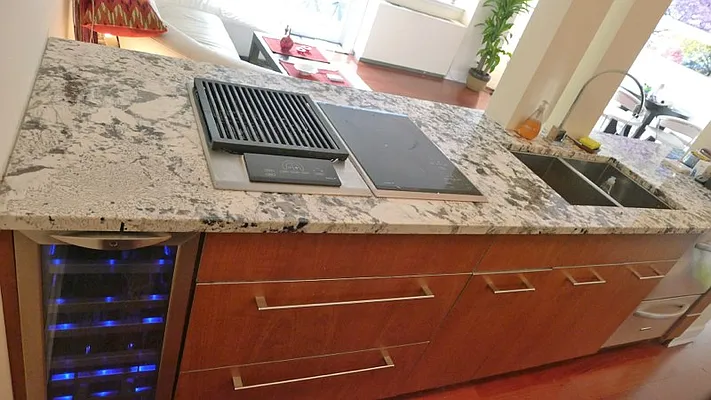 Rented by Barlavi Inc. | media 39