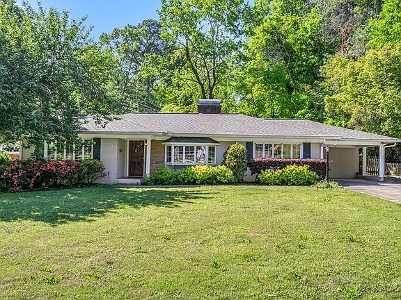 2nd image of 1104 Linden Dr