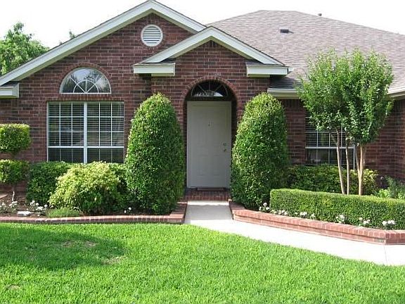 2nd image of 1749 Fort Grant Dr