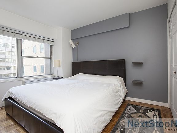2nd image of 118 E 60th St APT 10A