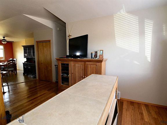 2nd image of 509 Jackrabbit Ln