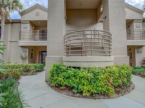 3rd image of 27195 Oakwood Lake Dr