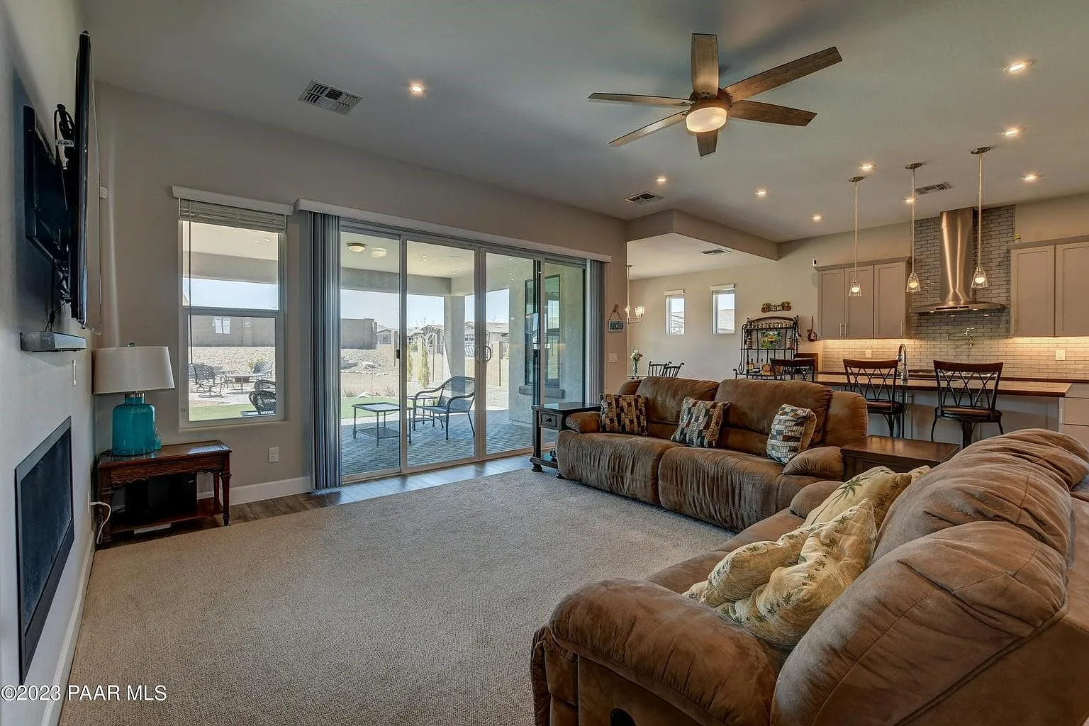 4 bed, 2238 sqft, $3,850 — Photo 3