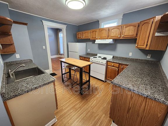 4th image of 2305 N 11th St #1